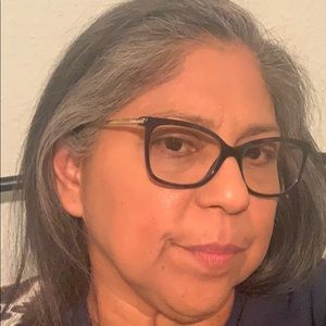 Meet your Posher, Cynthia